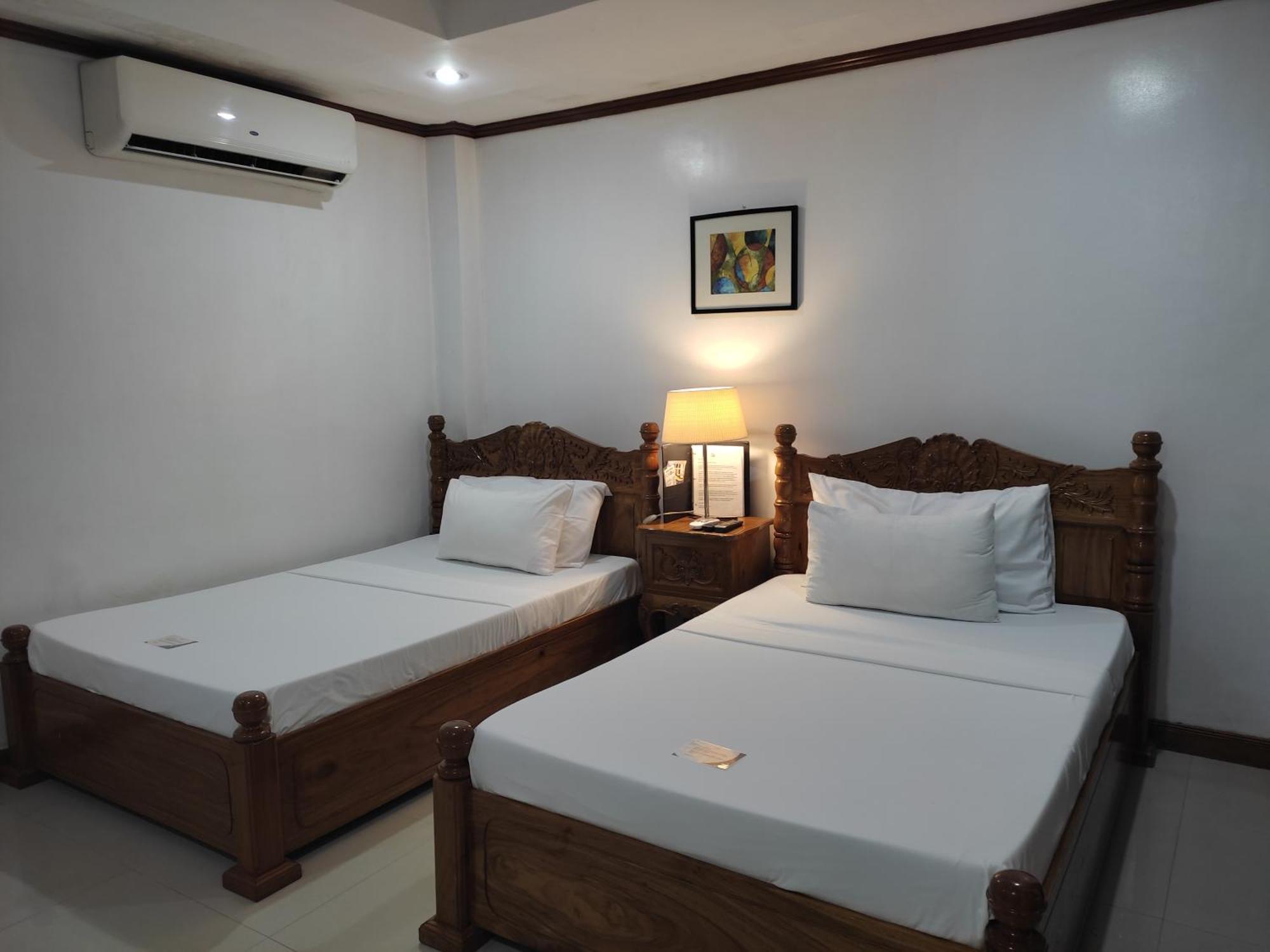 Villa Isabel Hotel Sorsogon Exterior photo