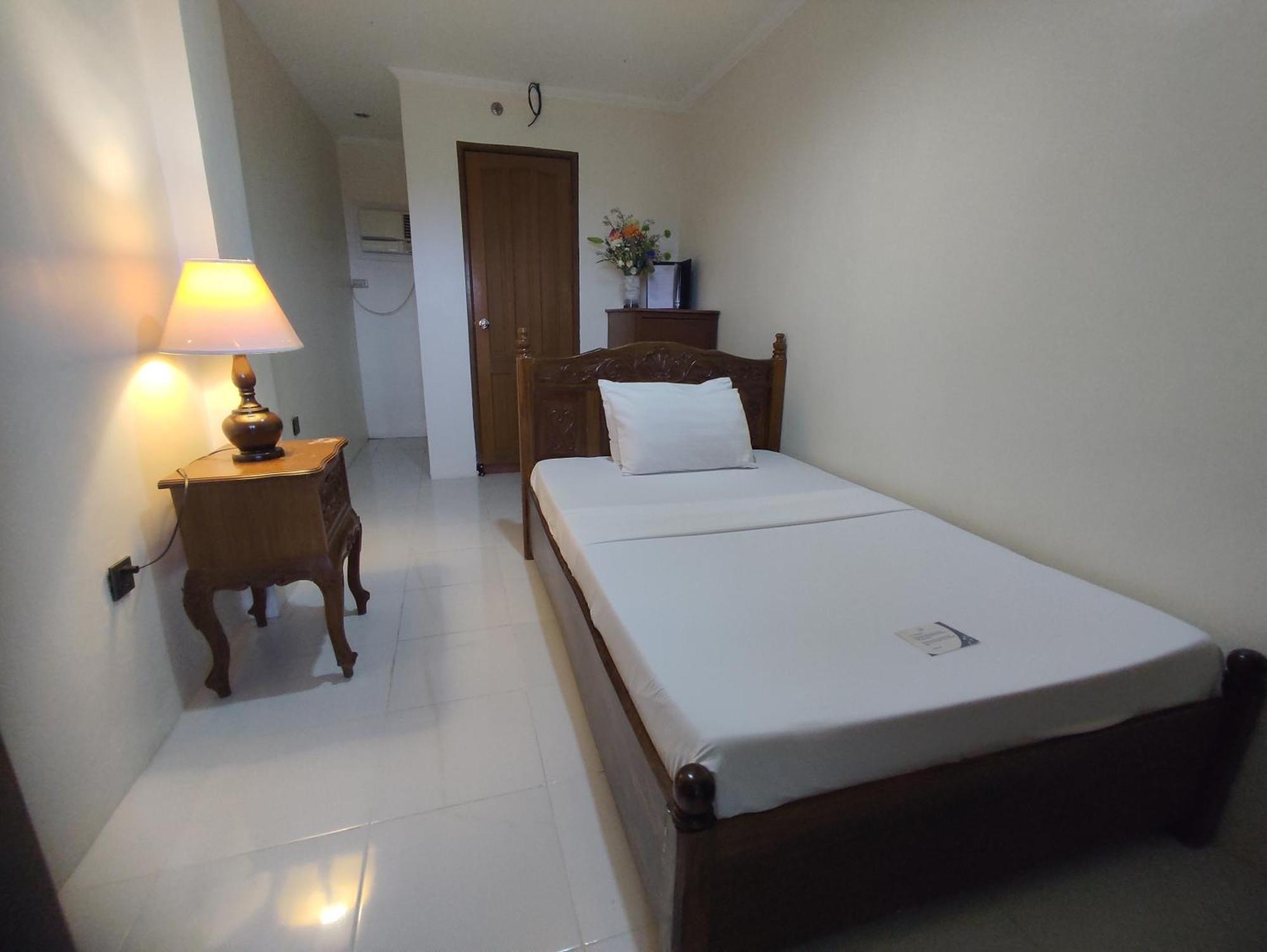Villa Isabel Hotel Sorsogon Exterior photo